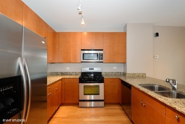Building Photo - 451 W Huron St