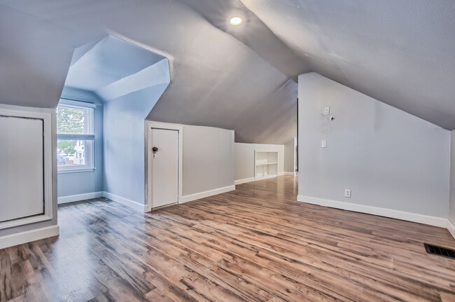 Building Photo - 470 Falstaff Rd