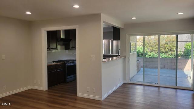 Foto del edificio - 981 Moonbeam Dr