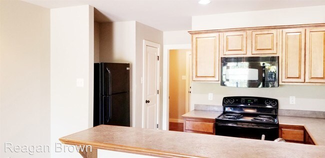 Foto del edificio - 2711 Ridgecrest Dr