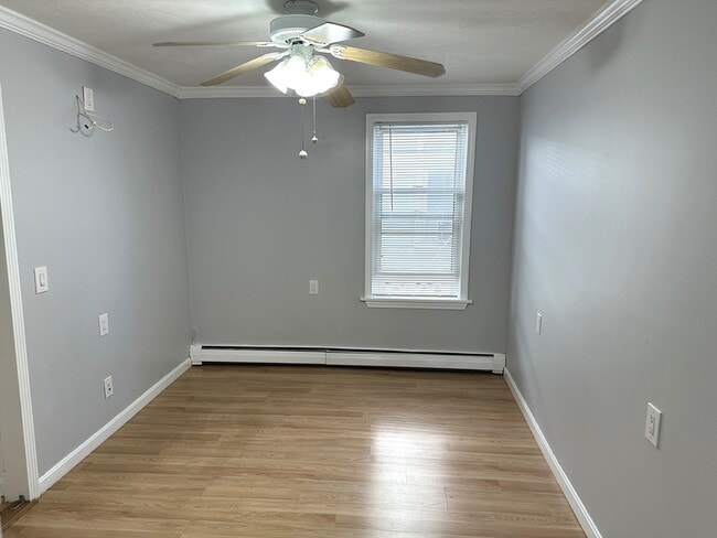 Building Photo - 396 Durfee St