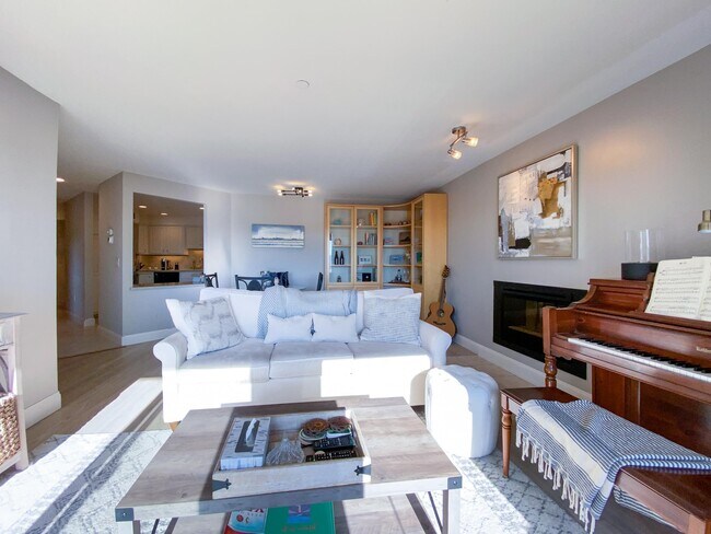 Foto del edificio - 601 N Segoe Rd