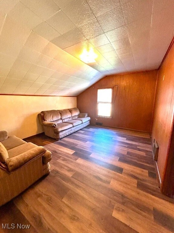 Foto del edificio - 828 Cove Rd