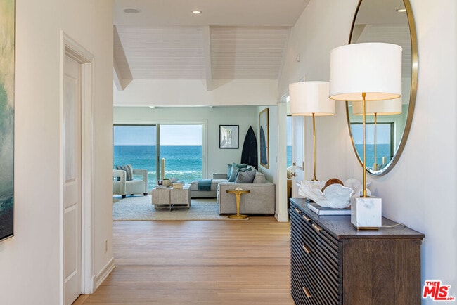 Building Photo - 24314 Malibu Rd