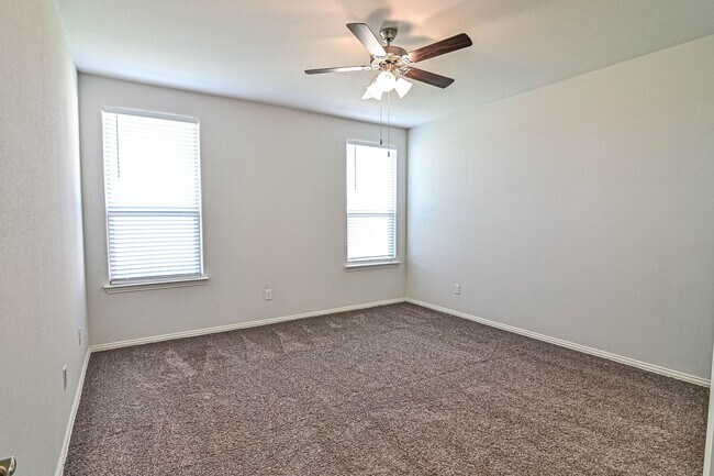 Building Photo - 1219 Santa Clara Dr