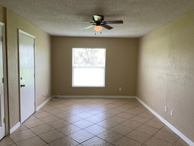 Foto del edificio - 3 br, 2.5 bath House - 504 IMPERIAL PLACE