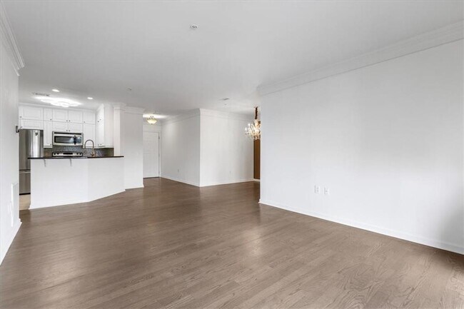 Building Photo - 3334 Peachtree Rd NE