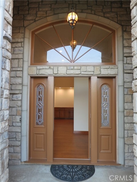 Building Photo - 713 Pamela Cir