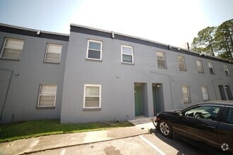 Building Photo - 2325 W Pensacola St
