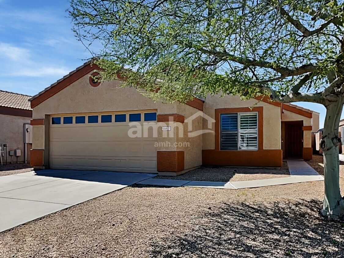 Primary Photo - 11817 W Maui Lane