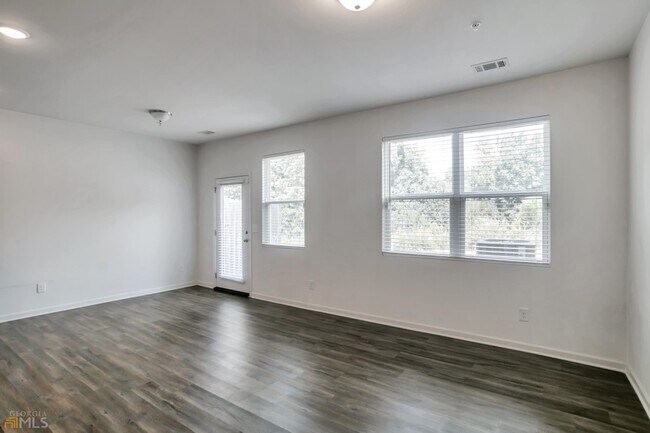 Foto del edificio - 1591 Larkspur Trl