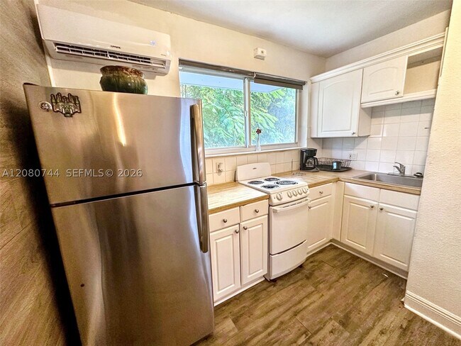 Foto del edificio - 3071 SW 27th St