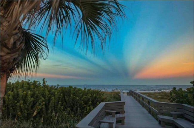 Foto del edificio - 8600 Ridgewood Ave