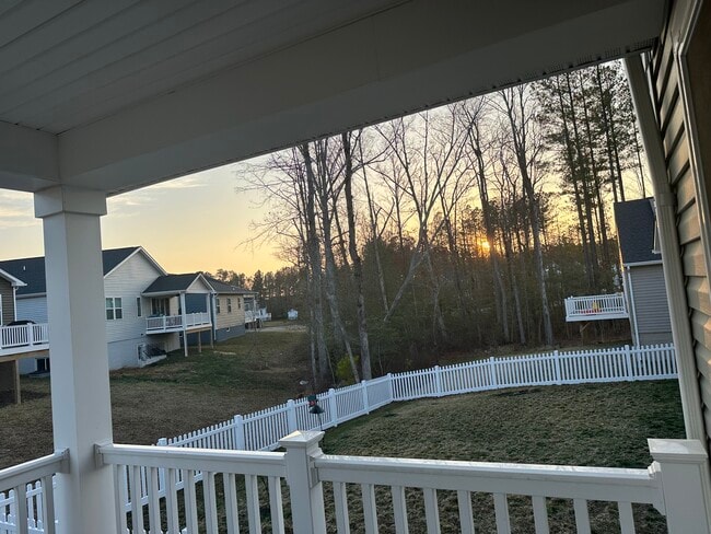 Building Photo - 7120 Iron Gall Ln