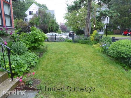 Building Photo - 22 Dana St