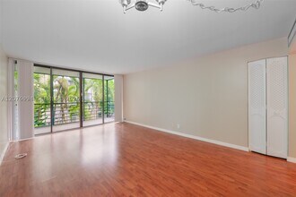 Building Photo - 20500 W Country Club Dr