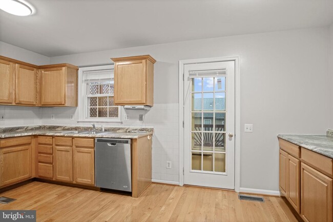 Building Photo - 4009 Timber Oak Trl