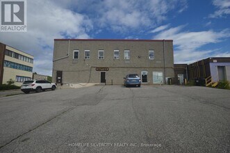 Building Photo - 64 Holland St W