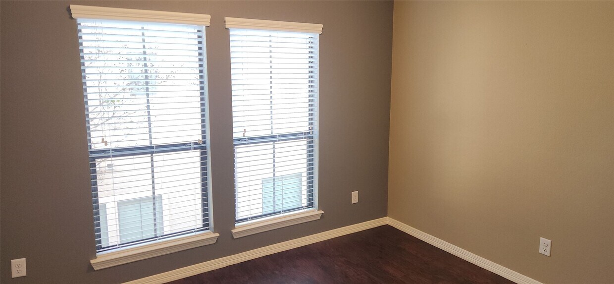 Foto del edificio - 11614 Royal Oaks Crossing