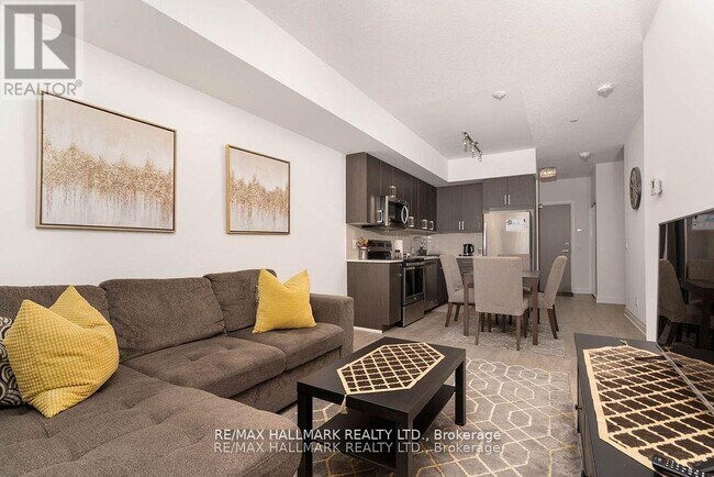 Building Photo - 591-591 Sheppard Ave E