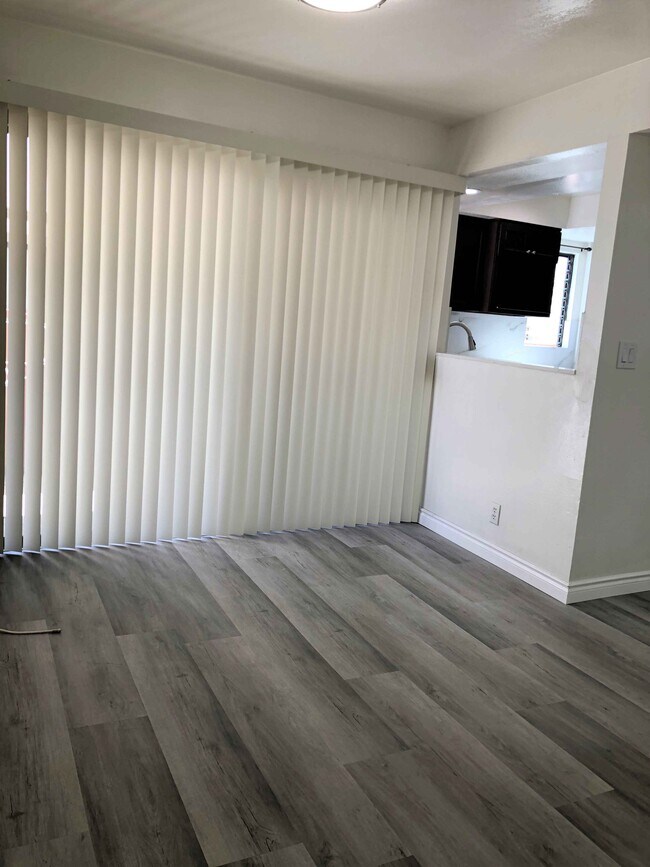 400 S Garfield Ave Unit 5, Alhambra, CA 91801 Condo for Rent in