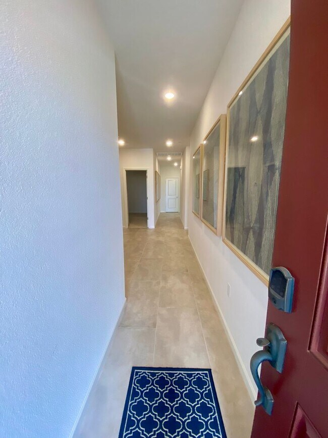 Foto del edificio - Breathtaking 4/2 Rancho Cordova Model w/TO...