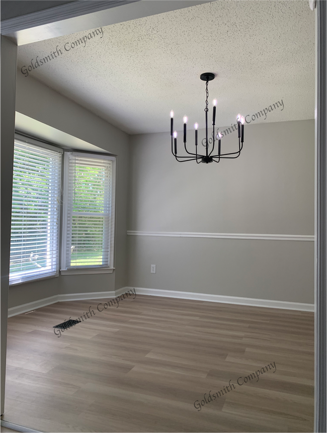 Building Photo - 206 Burwood Drive
