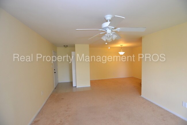 Building Photo - 563 Florida Ave