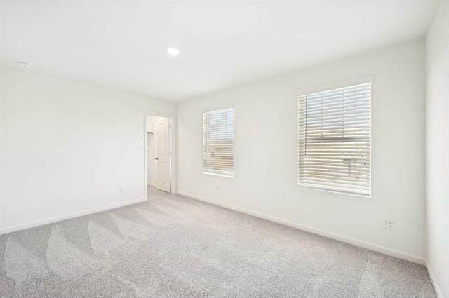 Foto del edificio - 4425 Marigold Dr