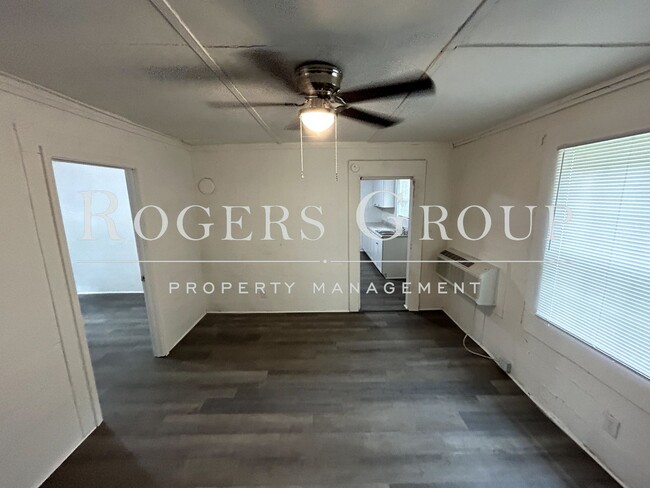 Foto del edificio - 1021 Hughes St