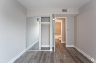 Sylvan Apartments photo'