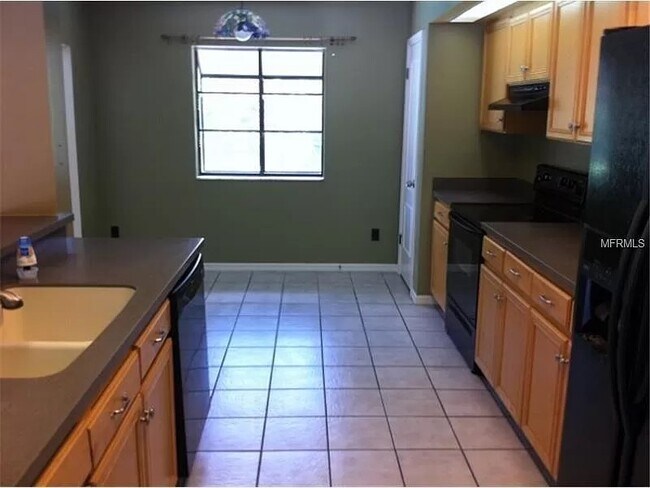 Building Photo - 1031 Lenmore Ct