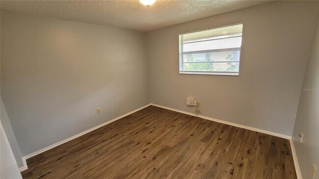 Foto del edificio - 9406 Eastfield Rd