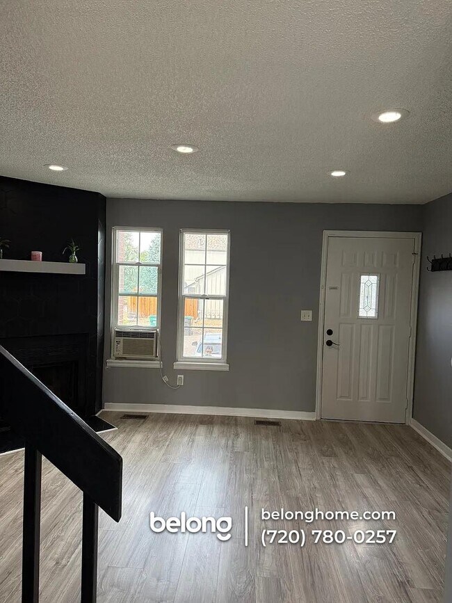 Foto del edificio - 17158 E Whitaker Dr