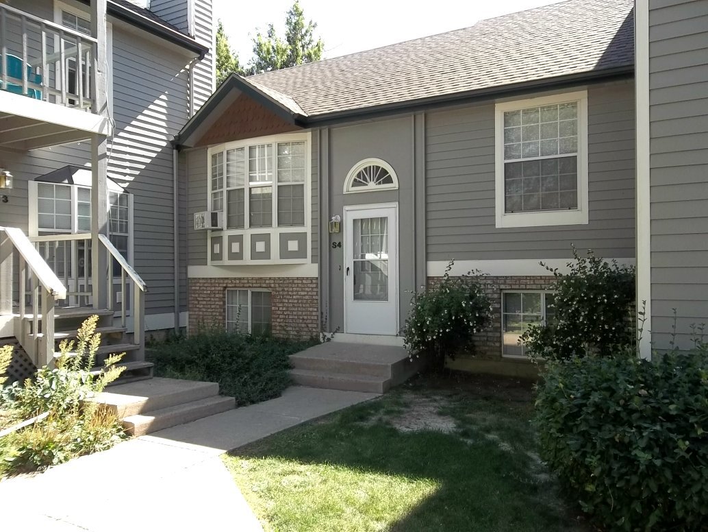 Primary Photo - 2828 Silverplume Dr