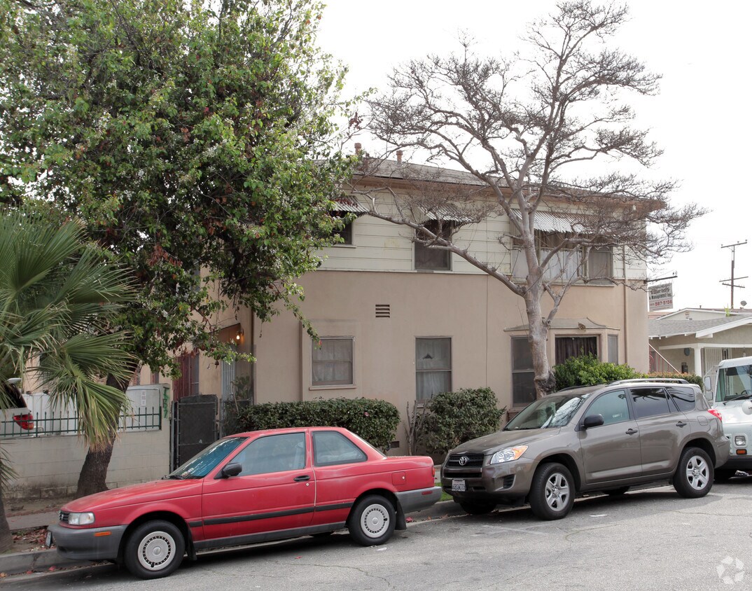 Foto del edificio - 6438 Templeton St