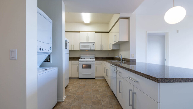 Kitchen with In-home Washer and Dryer - Lindley