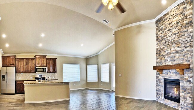 Building Photo - 6605 Hall of Fame BLVD