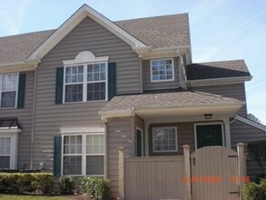 Building Photo - 2409 Old Greenbrier Rd