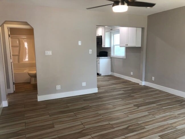 Building Photo - HEATH