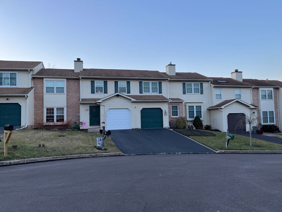 48 Shelly Ln, Pottstown, PA 19464 Townhome Rentals in Pottstown PA