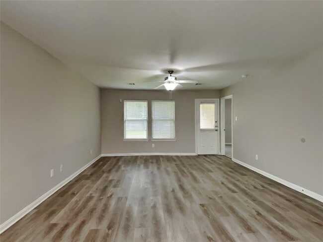 Building Photo - 9955 Sterling Pl Dr