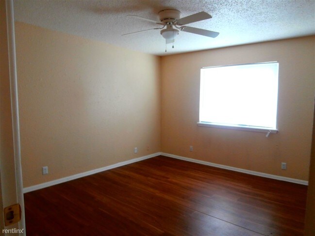 Foto del edificio - 5800 NW 29th St