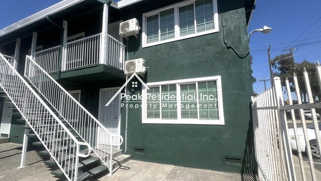 Foto del edificio - 43rdAve3915