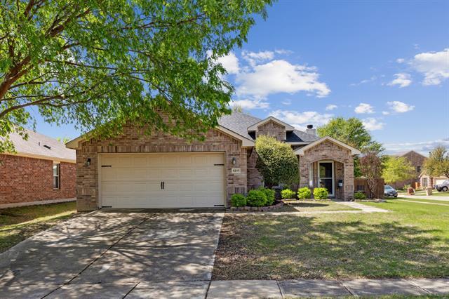 Foto principal - 5217 Rustic Ridge Dr
