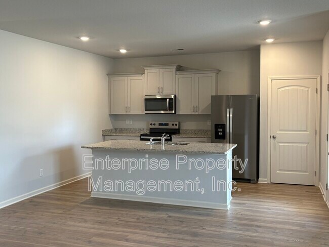 Foto del edificio - 265 Kipling Dr