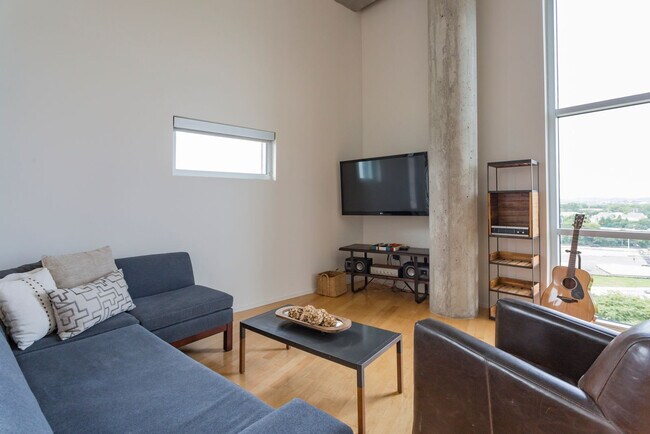 Foto del edificio - 2115 Yeaman Pl