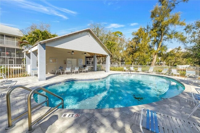 Foto del edificio - 9613 Tara Cay Ct