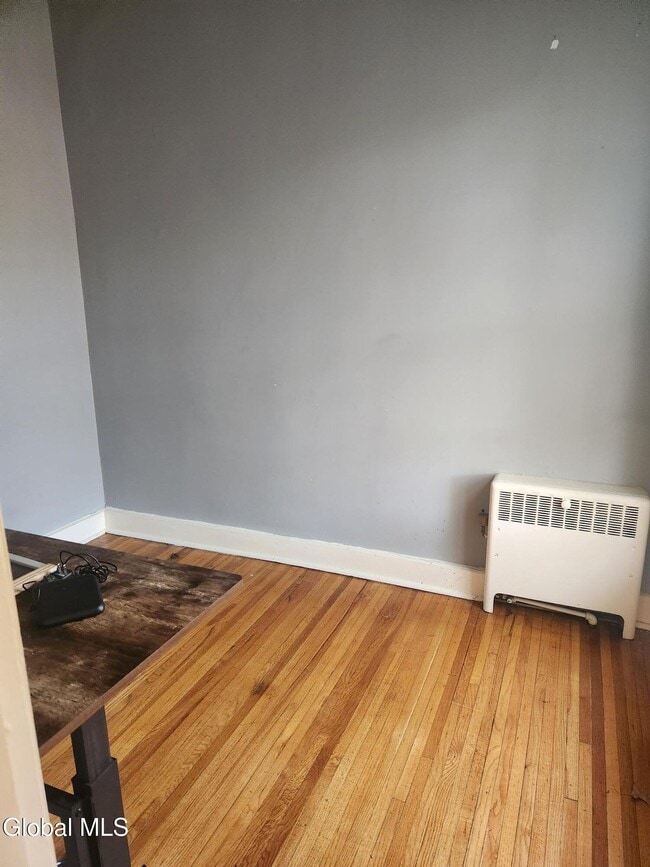 Building Photo - 156 Jay St