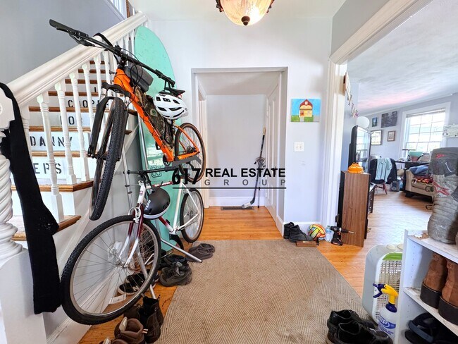 Foto del edificio - 34 Brentwood St